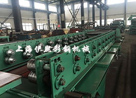 S型搭接墻板式夾芯板復合彩鋼機器